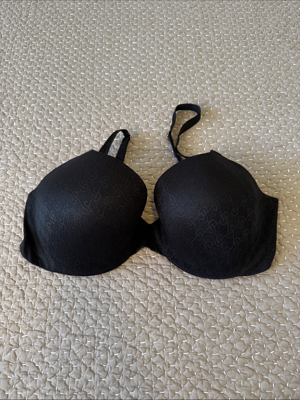 Victoria's Secret Black Seamless Padded T-Shirt Bra